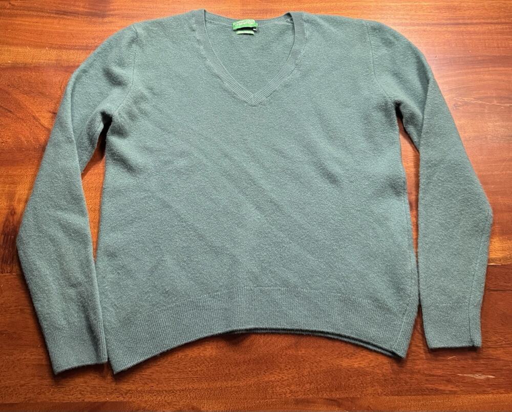 United colors Of Benetton Women’s Green Merino Italian Yarn Sz Large